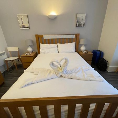Bournemouth Hot Tub & Sauna Holiday Let Dış mekan fotoğraf