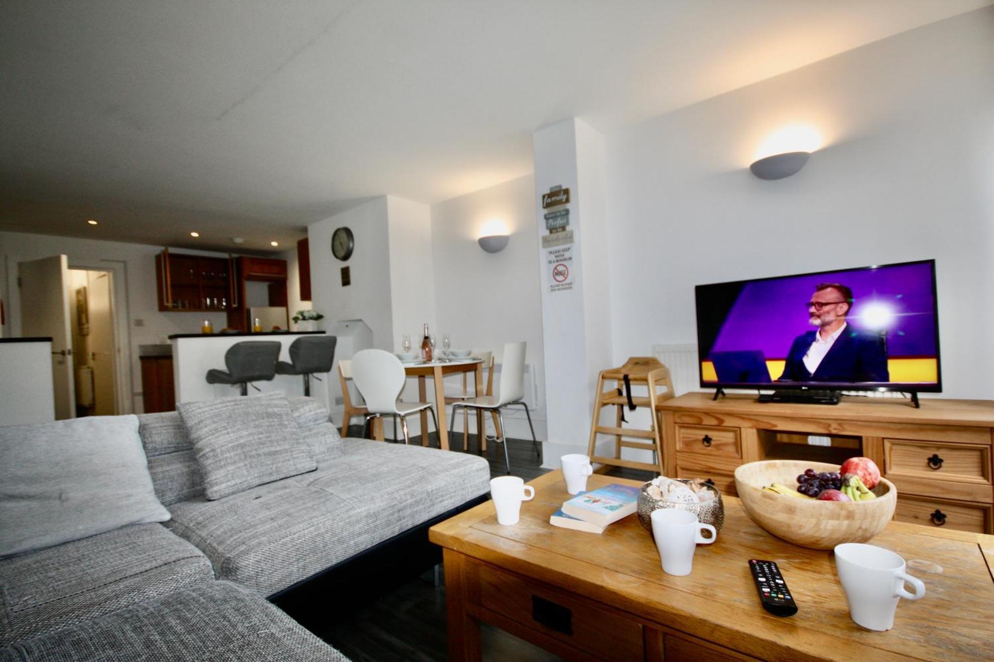 Bournemouth Hot Tub & Sauna Holiday Let Dış mekan fotoğraf